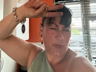CandyClose profile