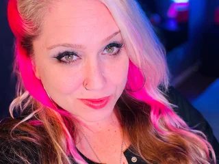 DinaSkyx profile