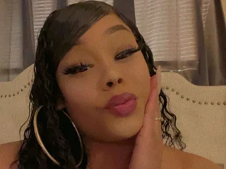 EssaLove profile