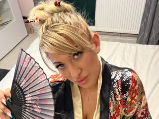 HotWifeTrixy profile