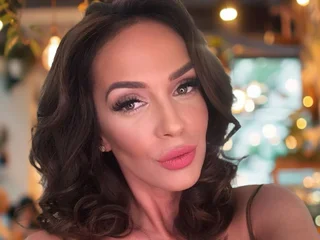 Jennifer_Hills