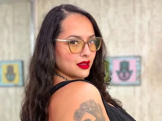 KarlaOrtizz profile