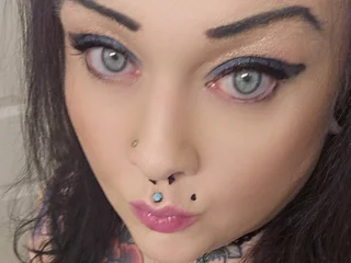 MadamMisfit profile
