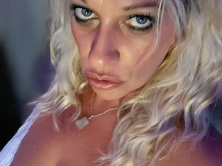 RoxyMidnight profile